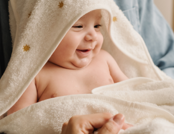 Newborn baby image